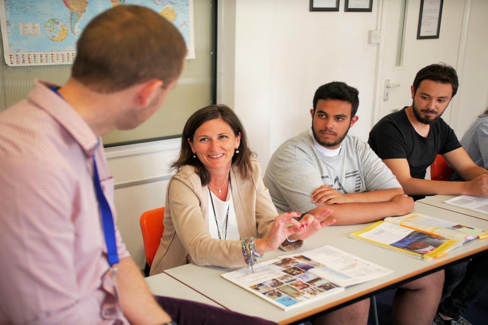 Centre of English Studies (CES) - Worthing